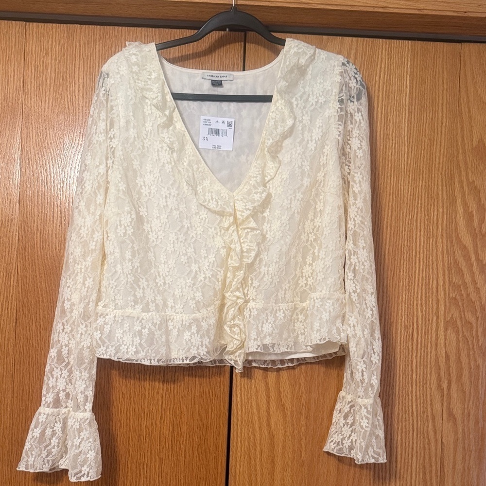 American Eagle Outfitters buttery yellow/Cream Lace Blouse - Picture 2 of 7
